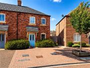 2 bedroom end of terrace house for sale
