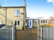 2 bedroom end of terrace house for sale