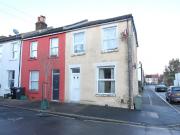 2 bedroom end of terrace house for sale