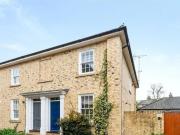 2 Bedroom End Of Terrace House For Sale In Cambridge