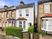 2 Bedroom End Of Terrace House For Sale In Croydon