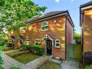 2 Bedroom End Of Terrace House For Sale In Finchampstead...