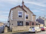2 bedroom end of terrace house for sale in Grosvenor...
