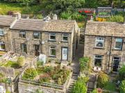 2 bedroom end of terrace house for sale in Halifax Old...