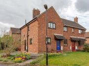 2 bedroom end of terrace house for sale in Hambleton...