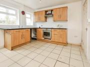 2 bedroom end of terrace house for sale in Kings Road,...