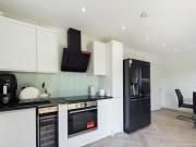 2 Bedroom End Of Terrace House For Sale In London