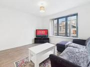 2 Bedroom End Of Terrace House For Sale In Market...