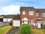 2 bedroom end of terrace house for sale in Meadowdown,...