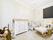 2 bedroom end of terrace house for sale in Midwinter...