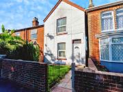 2 bedroom end of terrace house for sale in Priory Road,...