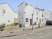 2 bedroom end of terrace house for sale in Railway...