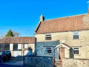 2 bedroom end of terrace house for sale in School Lane...