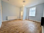 2 bedroom end of terrace house to rent