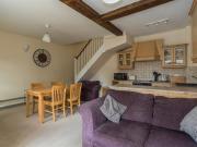 2 bedroom end of terrace house to rent