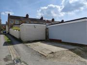 2 bedroom end of terrace house to rent