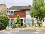 2 bedroom end of terrace house to rent