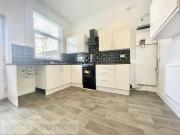 2 bedroom end of terrace house to rent