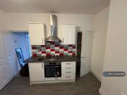 2 bedroom end of terrace house to rent