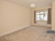 2 bedroom end of terrace house to rent