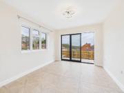 2 bedroom end of terrace house to rent