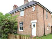 2 bedroom end of terrace house to rent