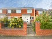 2 bedroom end of terrace house to rent