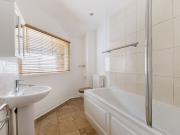 2 bedroom end of terrace house to rent