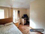 2 bedroom end of terrace house to rent