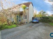 2 bedroom end of terrace house to rent