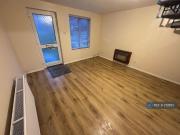 2 bedroom end of terrace house to rent