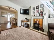 2 bedroom end of terrace house to rent