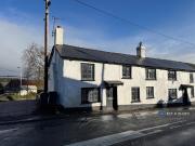 2 bedroom end of terrace house to rent