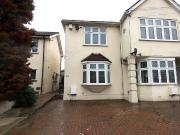 2 bedroom end of terrace house to rent