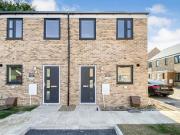 2 bedroom end of terrace house to rent