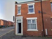 2 bedroom end of terrace house to rent