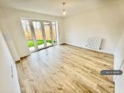 2 bedroom end of terrace house to rent