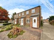 2 bedroom end of terrace house to rent