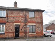 2 bedroom end of terrace house to rent