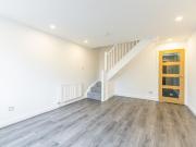 2 bedroom end of terrace house to rent