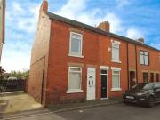 2 bedroom End Terrace House to rent, Queen Street,...