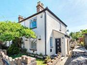 2 bedroom End Terrace House to rent, West View Road,...