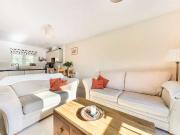 2 Bedroom Flat 2 Bedroom Flat