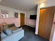2 Bedroom Flat 2 Bedroom Flat