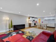 2 bedroom flat available to rent on Brecon Road, W6