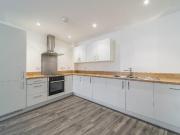 2 bedroom flat for rent in 105 Queen Street, City...