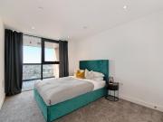 2 bedroom flat for rent in 17 Montrose Crescent, The...