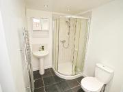 2 bedroom flat for rent in 2A, Old Glasgow Road,...