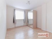 2 bedroom flat for rent in Abbeyfields Close, Park...