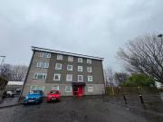 2 bedroom flat for rent in Abbotsford Drive,...